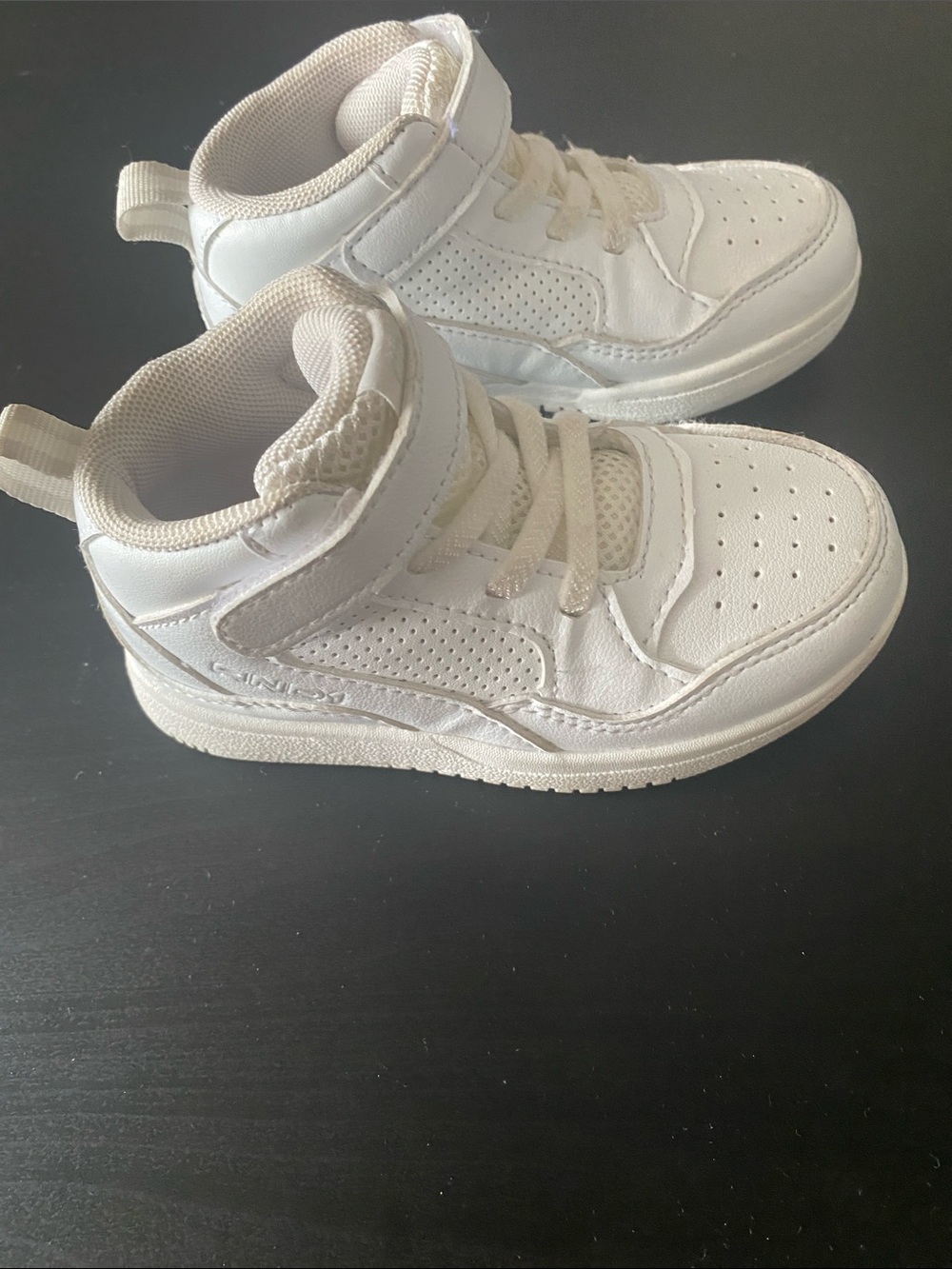 AND1 Kids White High-Top Sneakers - Size 8 Toddler (Excellent Condition) - Picture 2 of 8